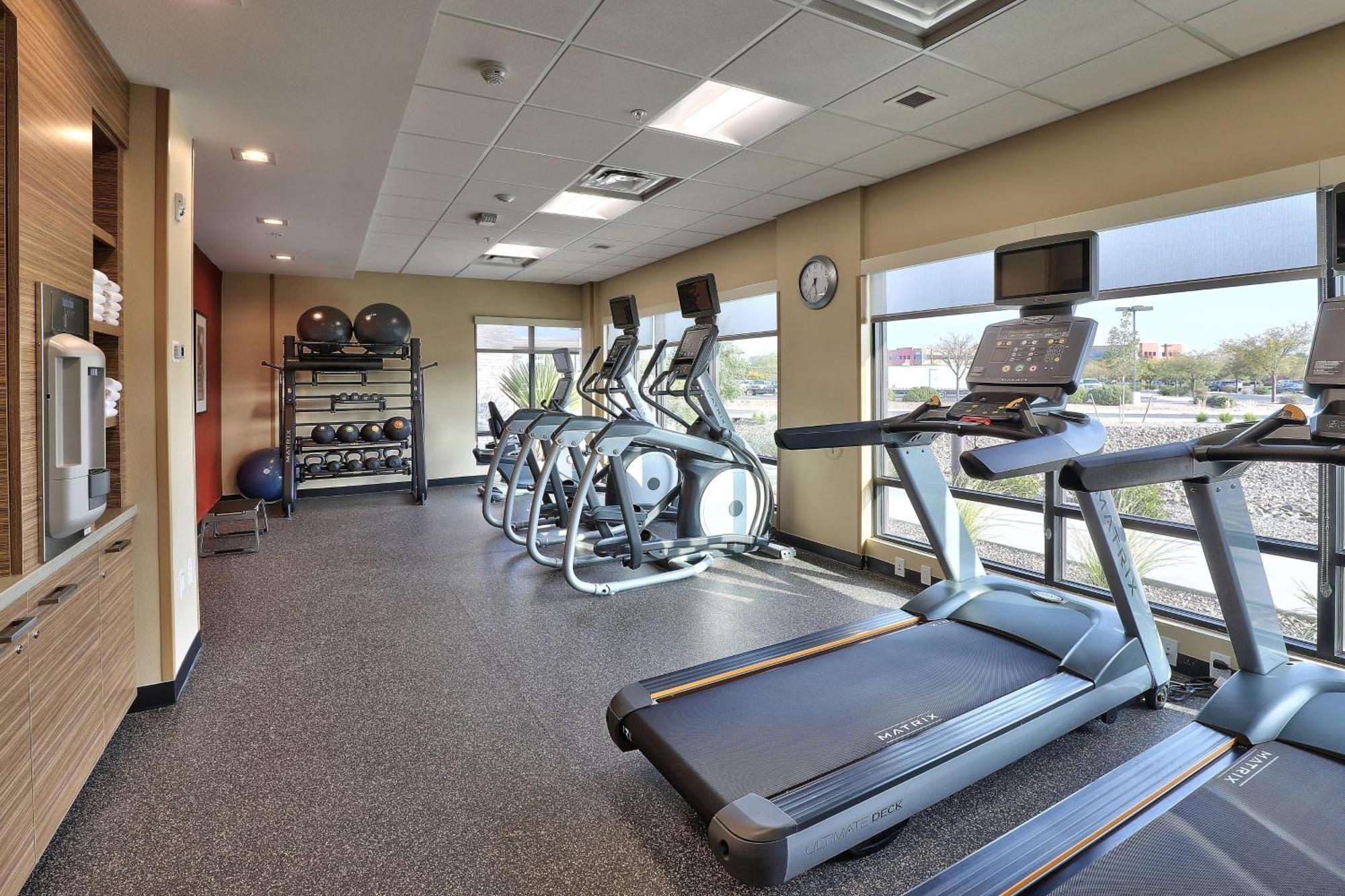 Towneplace Suites By Marriott Albuquerque Old Town Екстер'єр фото